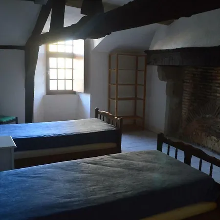 Nyaraló Logis De Grenouillon *