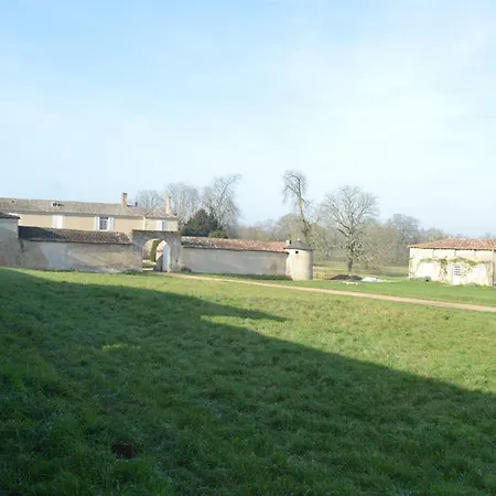 Logis De Grenouillon