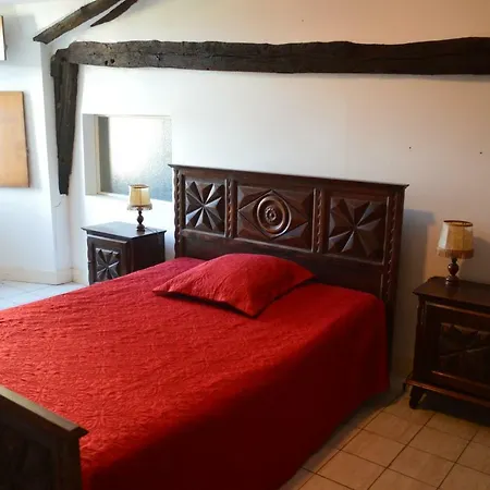 Nyaraló Logis De Grenouillon *