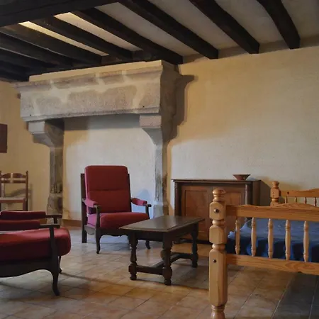 Nyaraló Logis De Grenouillon *